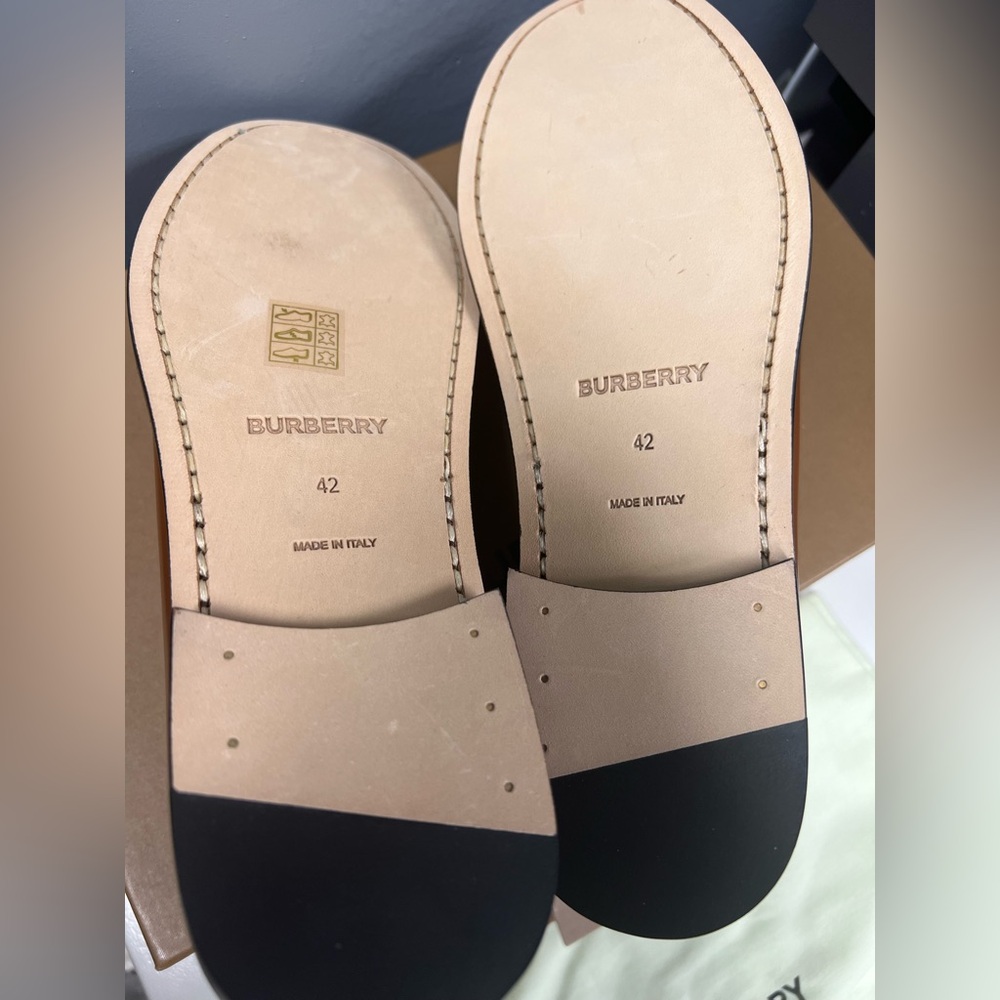 NIB- Burberry Tan Rupert’s coin Leather Loafers - Picture 12 of 12